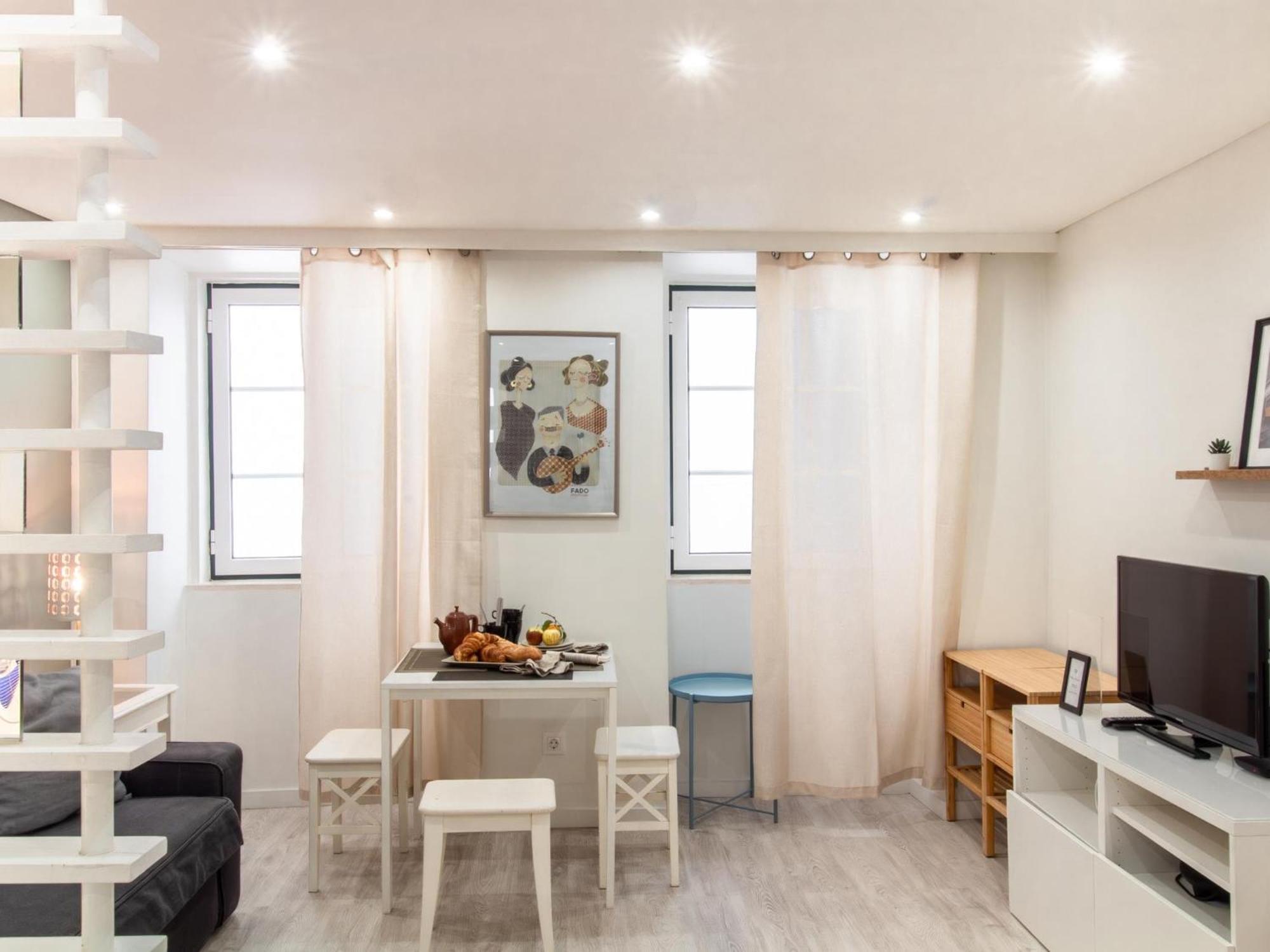 Madalena Second Floor Apartment Lissabon